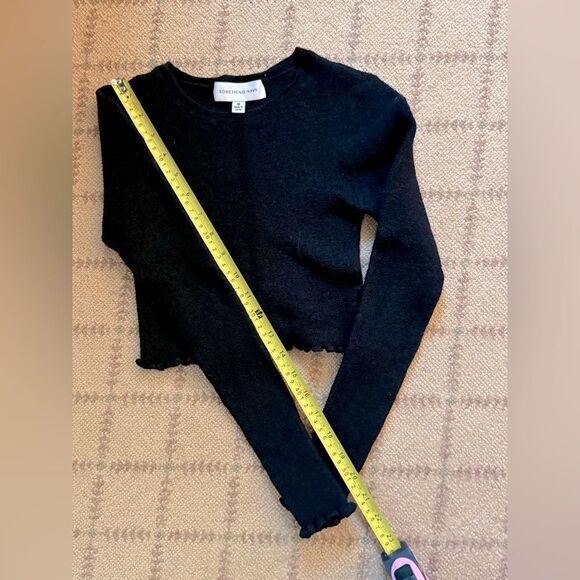 Something Navy cropped Black Wool long sleeve sweater w ruffled hem & sleeves  M - Picture 3 of 9